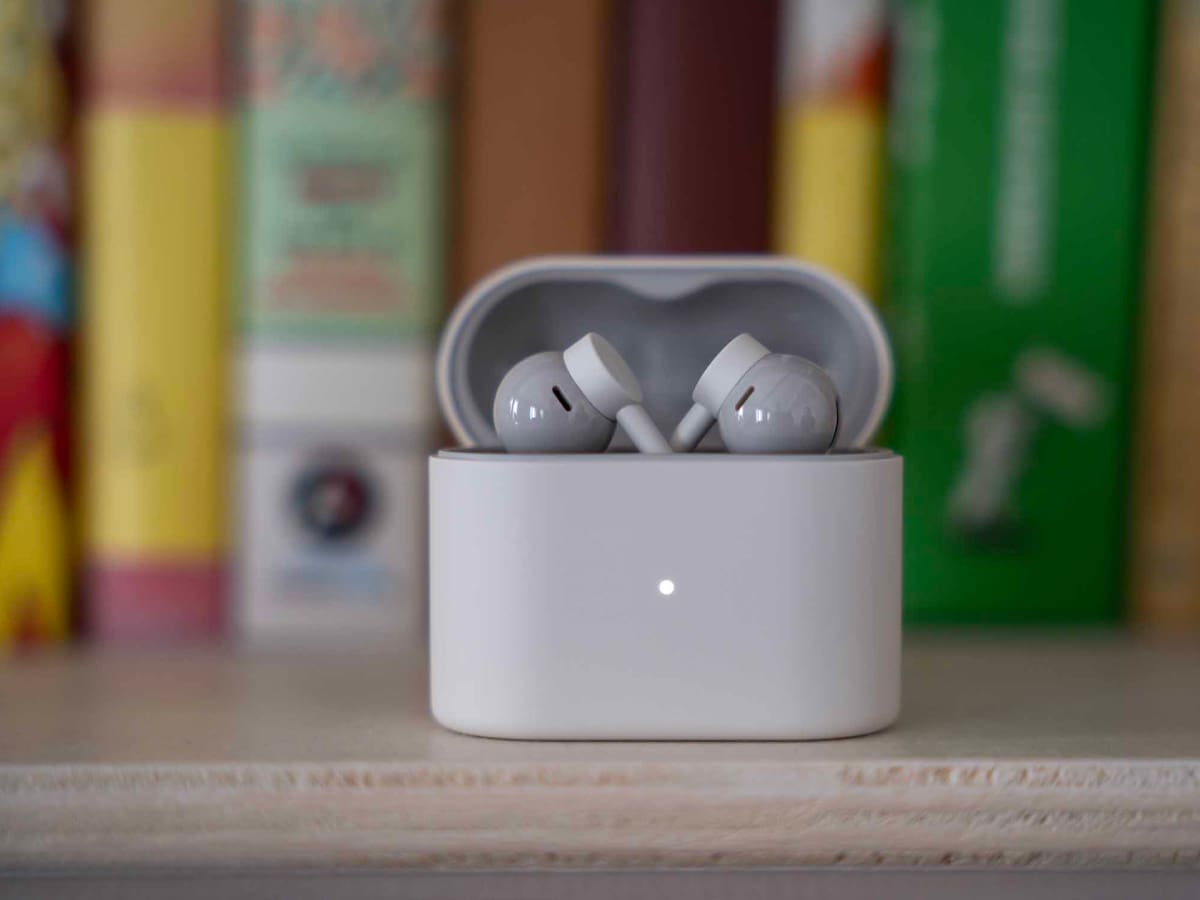 El audio portátil está cambiando. Los Buds Clip Pro de CMF by Nothing son la prueba perfecta de que aislarse del entorno ya no es la única forma de escuchar música.