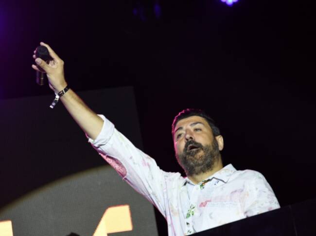 Tony Aguilar presentó LOS40 Playa Pop 2022.