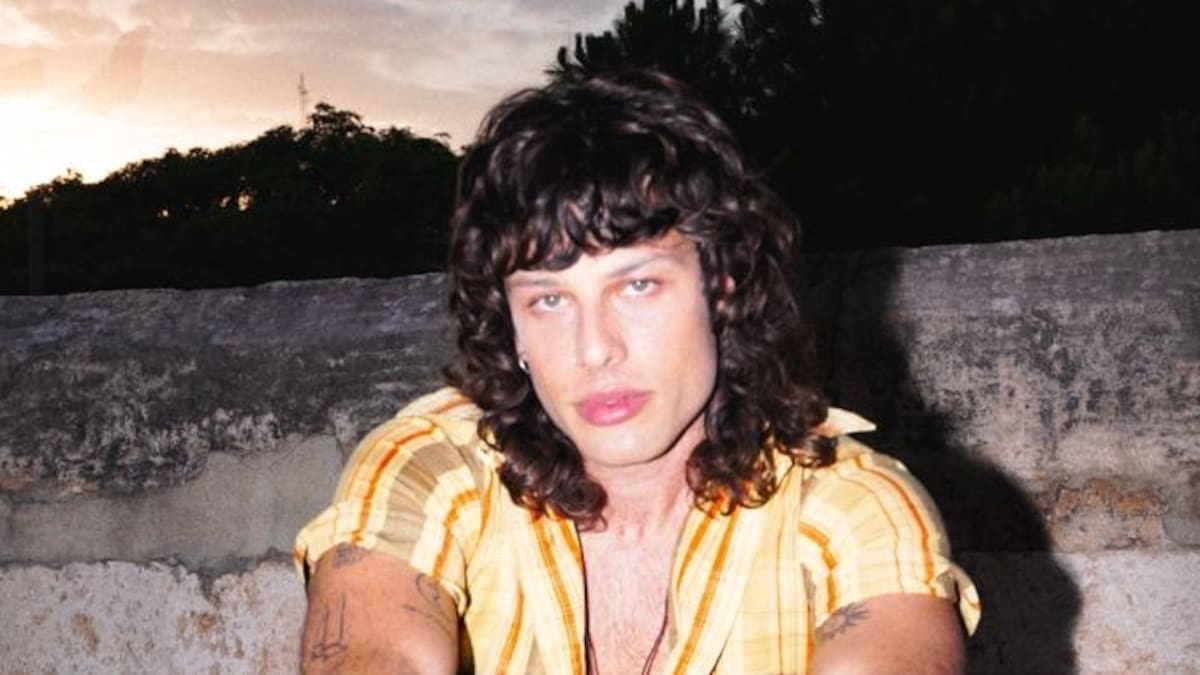 Leo Rizzi cambia la introspección por el baile en ‘Samba’, la canción secreta de su último disco