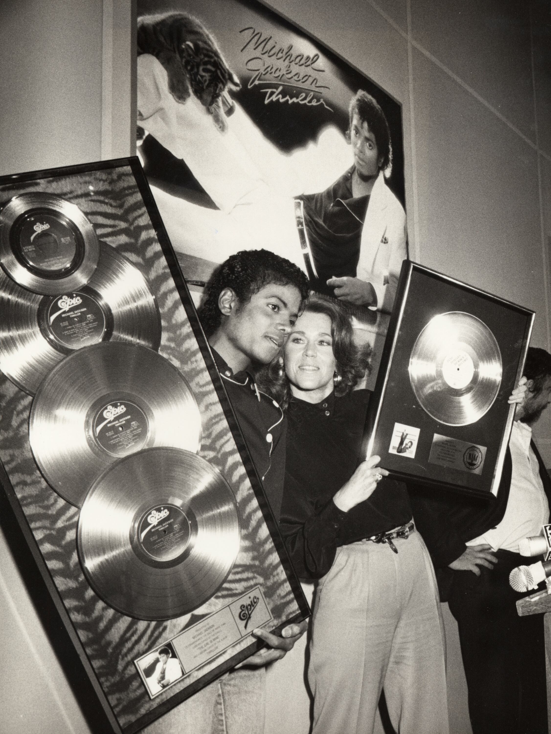 Michael Jackson y Jane Fonda (Foto de Ron Galella/Colección Ron Galella vía Getty Images)