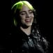 Billie Eilish expande su marca: de ukeleles a muñecas de juguete