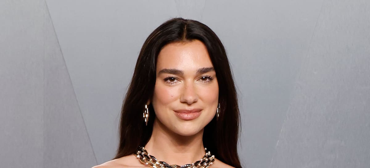 Dua Lipa en la fiesta de Vanity Fair de los Oscar