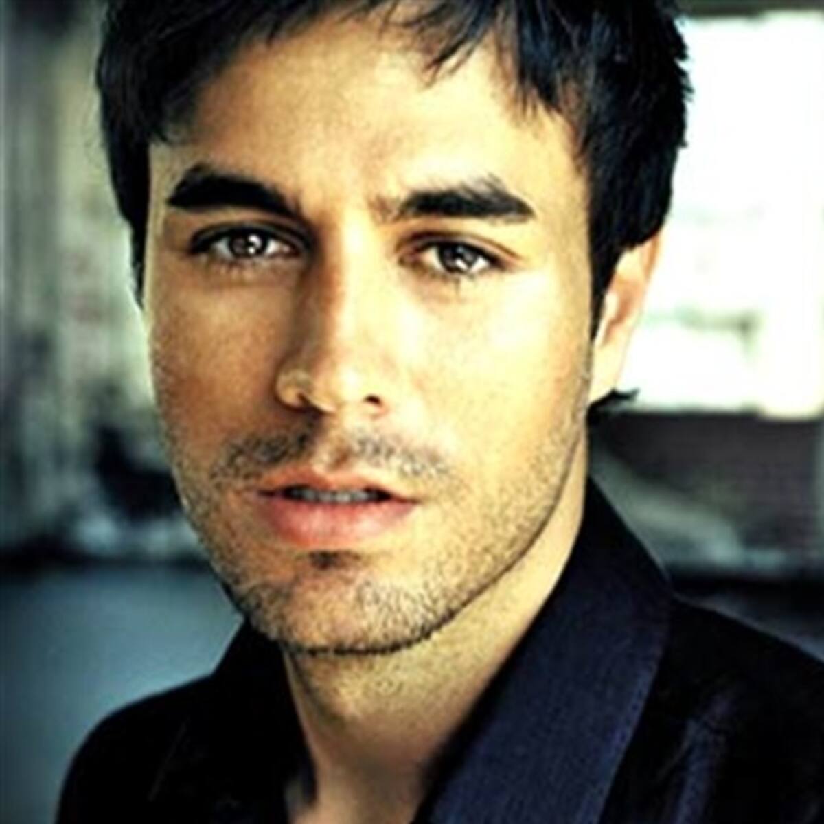 Enrique Iglesias censurado