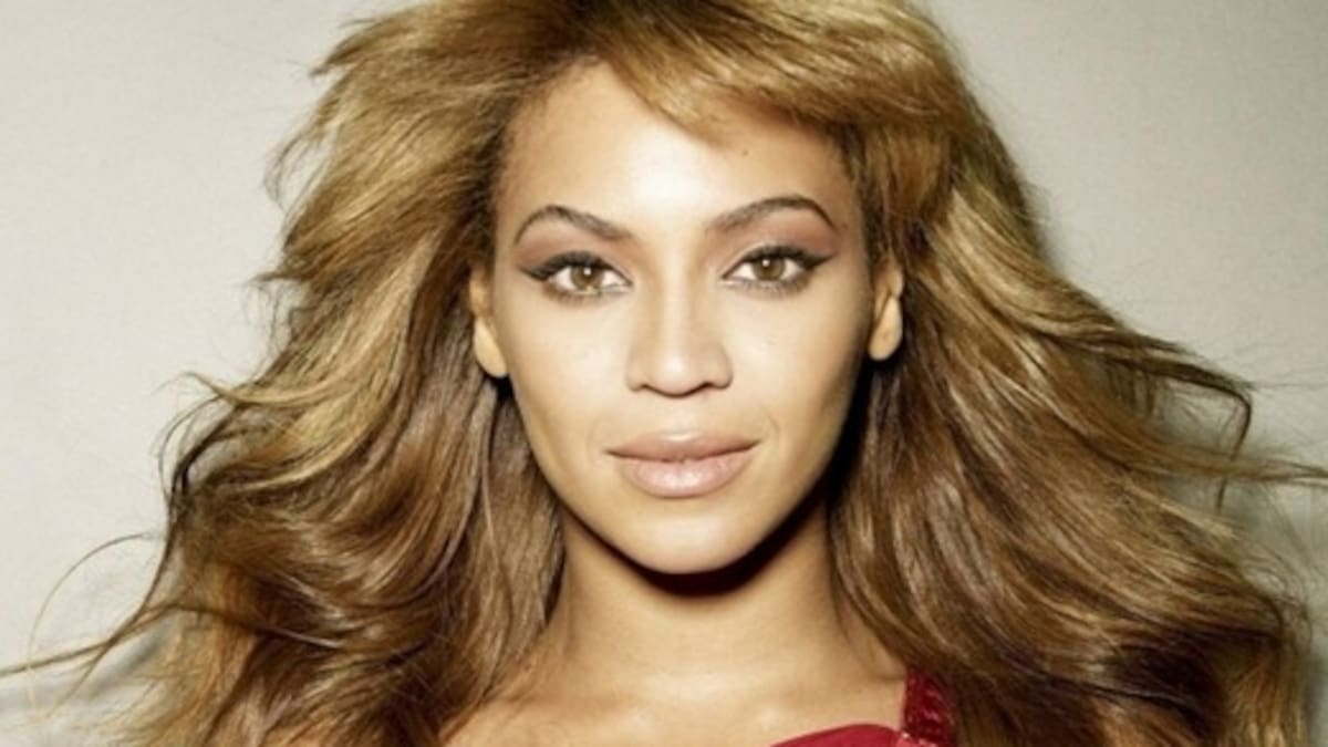 Cabello de Beyonce queda atascado en ventilador