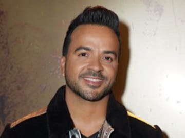 Luis Fonsi publica una tierna foto con su hijo Rocco: ¿Se parecen?