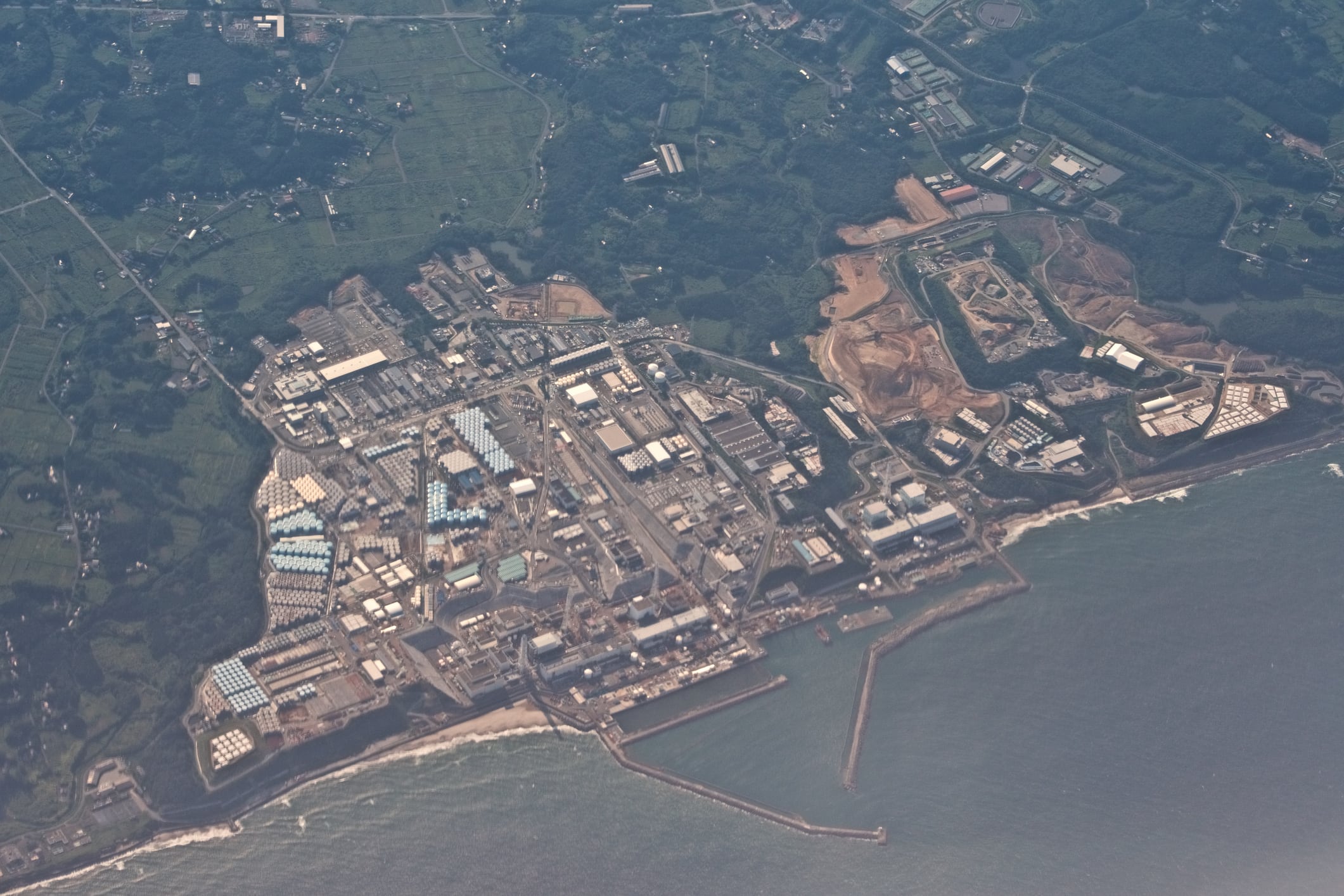 La central de Fukushima Daiichi, desde el aire.