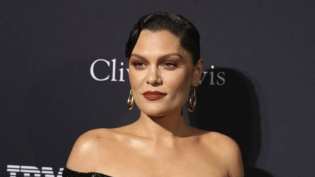 Jessie J muestra "la cara y la cruz" de su mastectomía tras ser diagnosticada con cáncer de mama