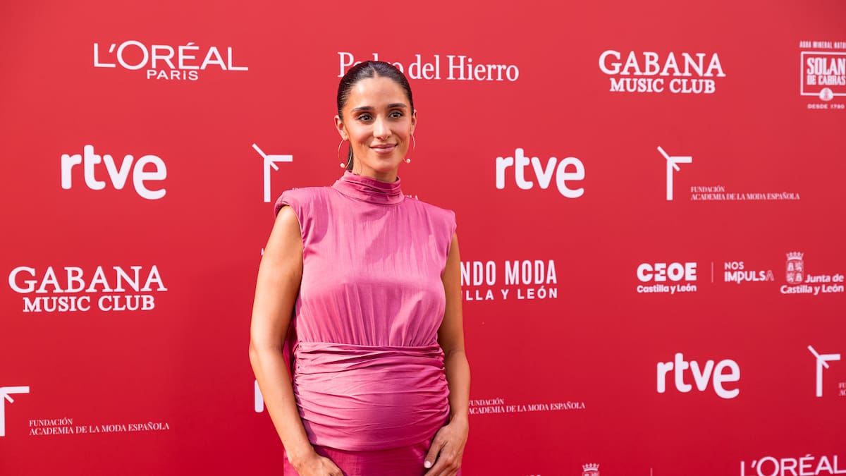 Claudia Martínez sufre molestias en la recta final de su embarazo: “Me levanto todas las noches, sin excepción, gritando del dolor”
