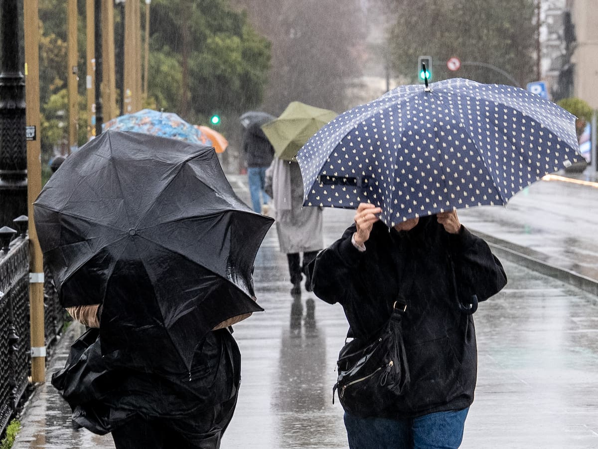 Alerta de la Aemet por la borrasca Leonardo: lluvias intensas en estas comunidades y cuántos días durará