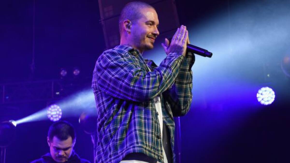 J Balvin habló sobre su relación con Gaby Espino