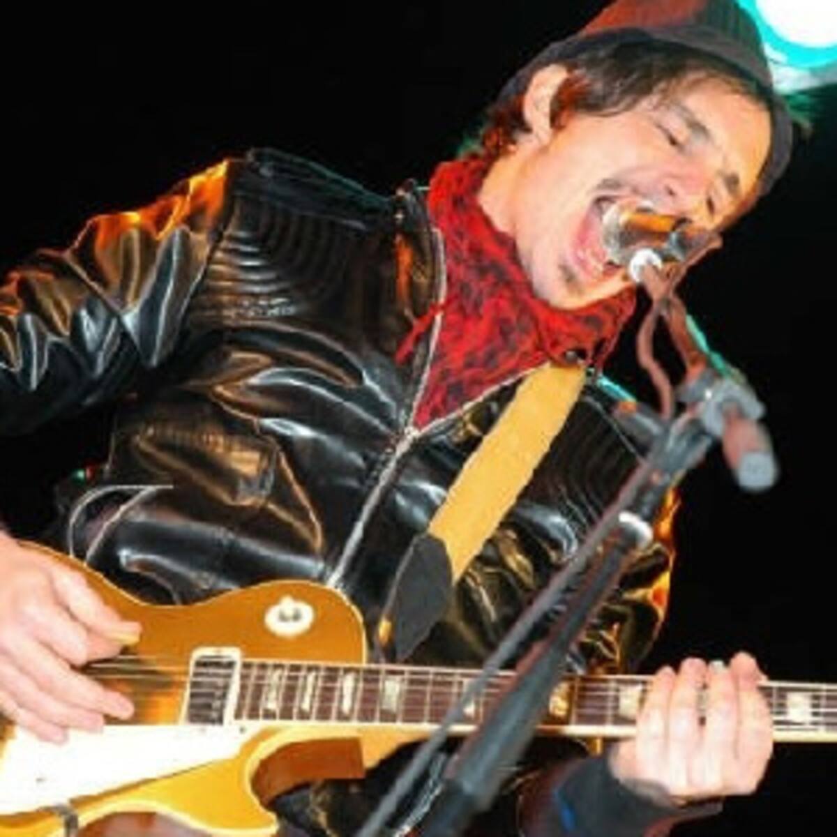 Camión de 40 Principales con Emmanuel en Tigre