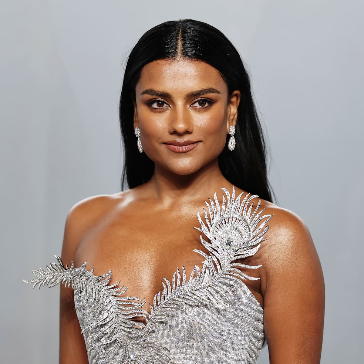 Simone Ashley de ‘Los Bridgerton’ da el salto a la música con un primer EP, ‘Songs I Wrote In New York’