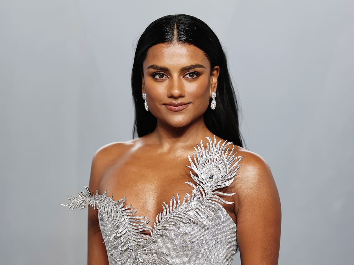 Simone Ashley de ‘Los Bridgerton’ da el salto a la música con un primer EP, ‘Songs I Wrote In New York’