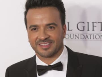 Luis Fonsi ya prepara el estreno de su nueva canción en los Premios Lo Nuestro