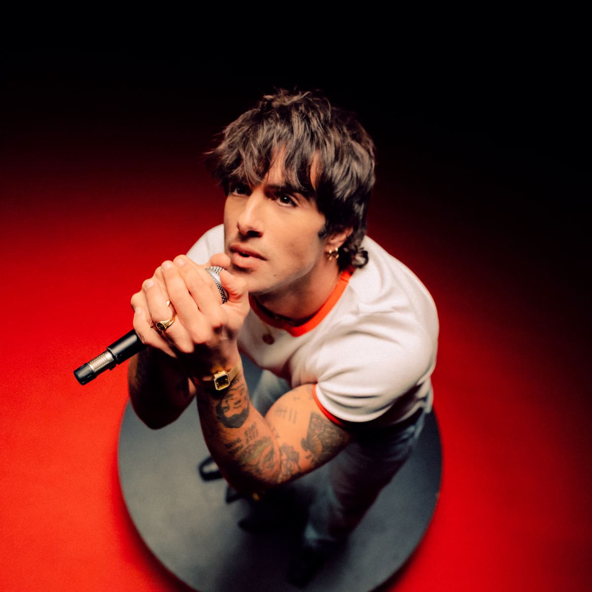 Álvaro de Luna termina pasado por agua en 'Dime dónde estás': el primer adelanto de su nueva era