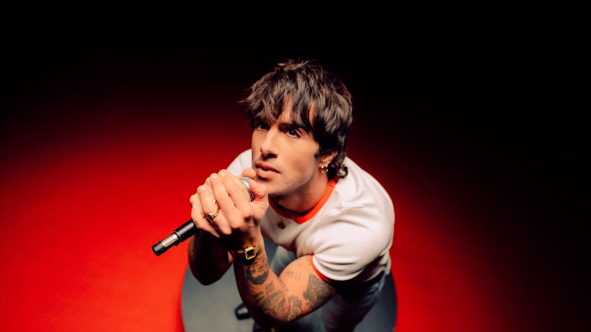 Álvaro de Luna termina pasado por agua en 'Dime dónde estás': el primer adelanto de su nueva era