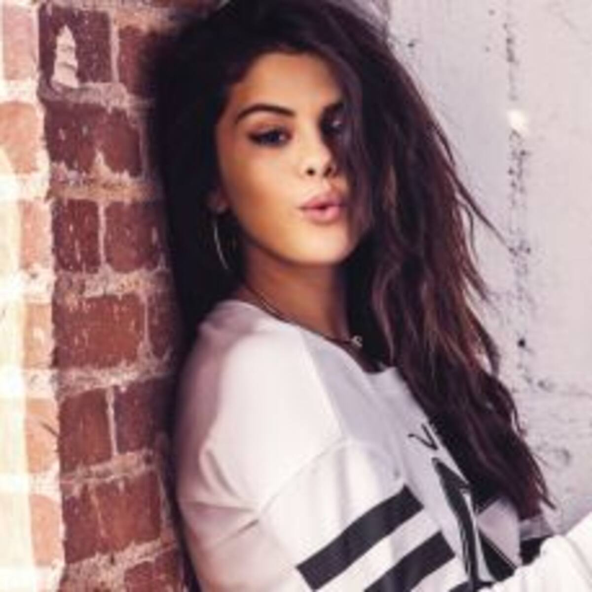 Cuidado: Selena Gómez al volante!