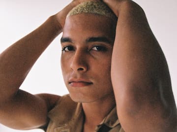 40 cosas sobre Gus, el artista que está en el radar de Rosalía