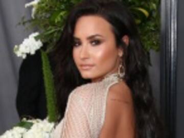¿Demi Lovato operó sus senos? Sus atrevidas fotos en instagram encienden la pólémica