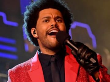 The Weeknd entra en la historia con su show en la Super Bowl 2021
