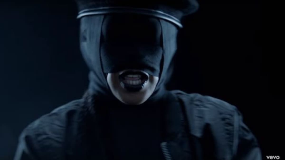 Las teorías de la nueva vocalista de los 'Black Eyed Peas'
