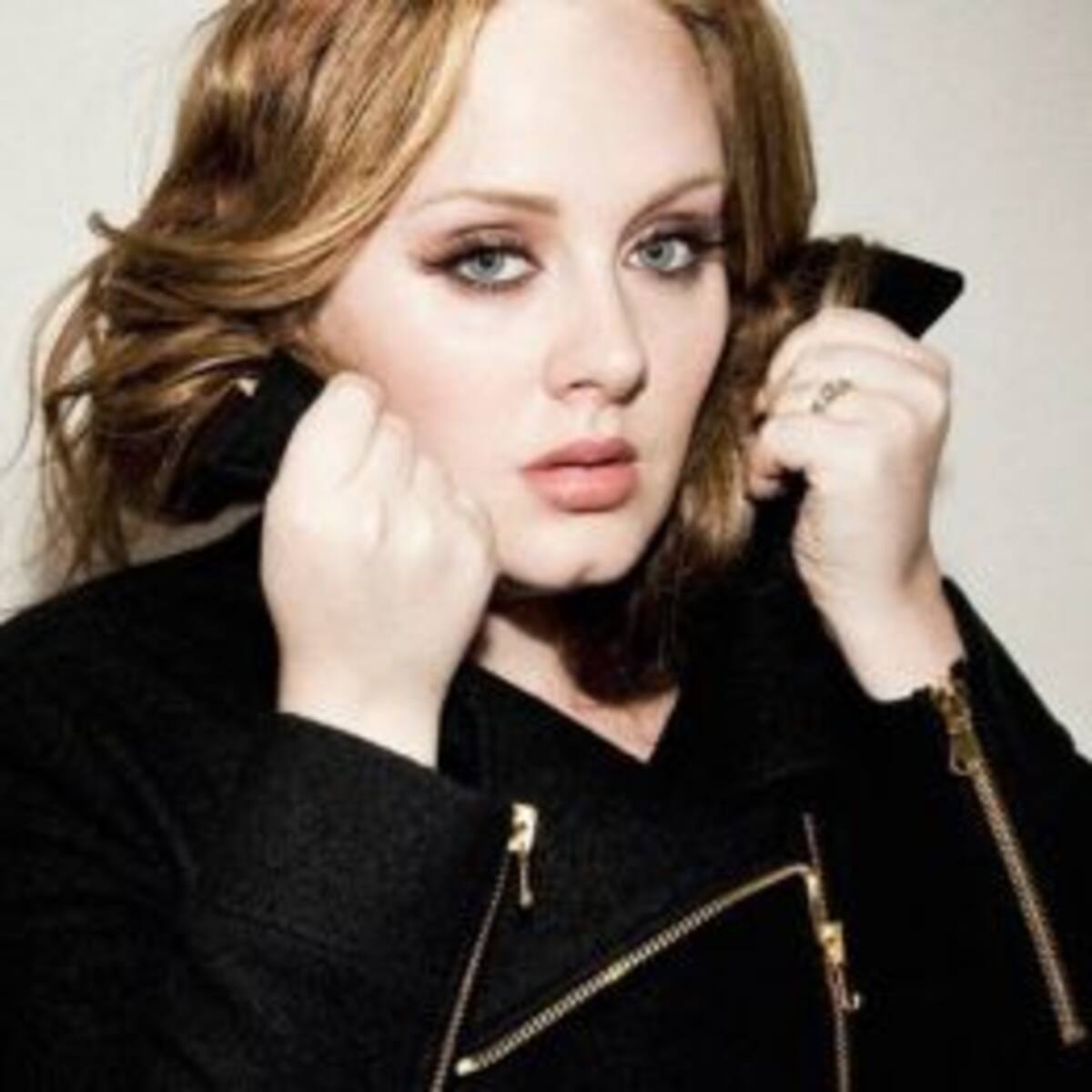 ¡Adele se parodia a sí misma!