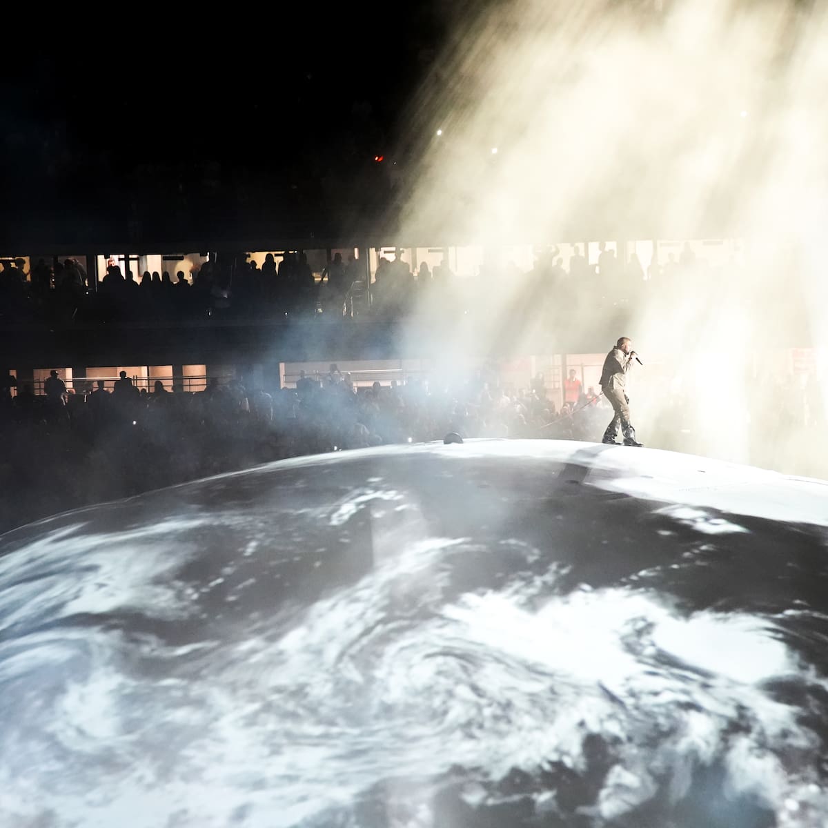 Setlist de canciones para el concierto de Kanye West en el Estadio Metropolitano de Madrid con su gira 'YE LIVE'
