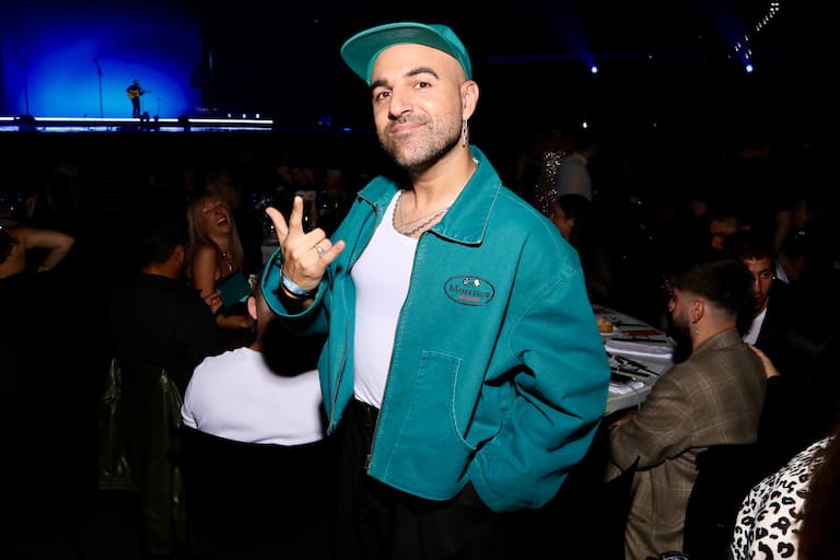 El artista se encontraba muy tranquilo en la gala antes de actuar y recoger su premio en LOS40 Music Awards Santander 2025