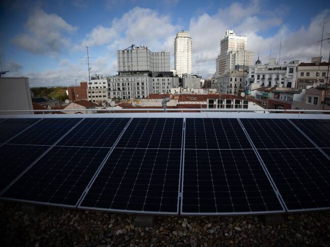 Las placas solares ya forman parte del paisaje urbano.