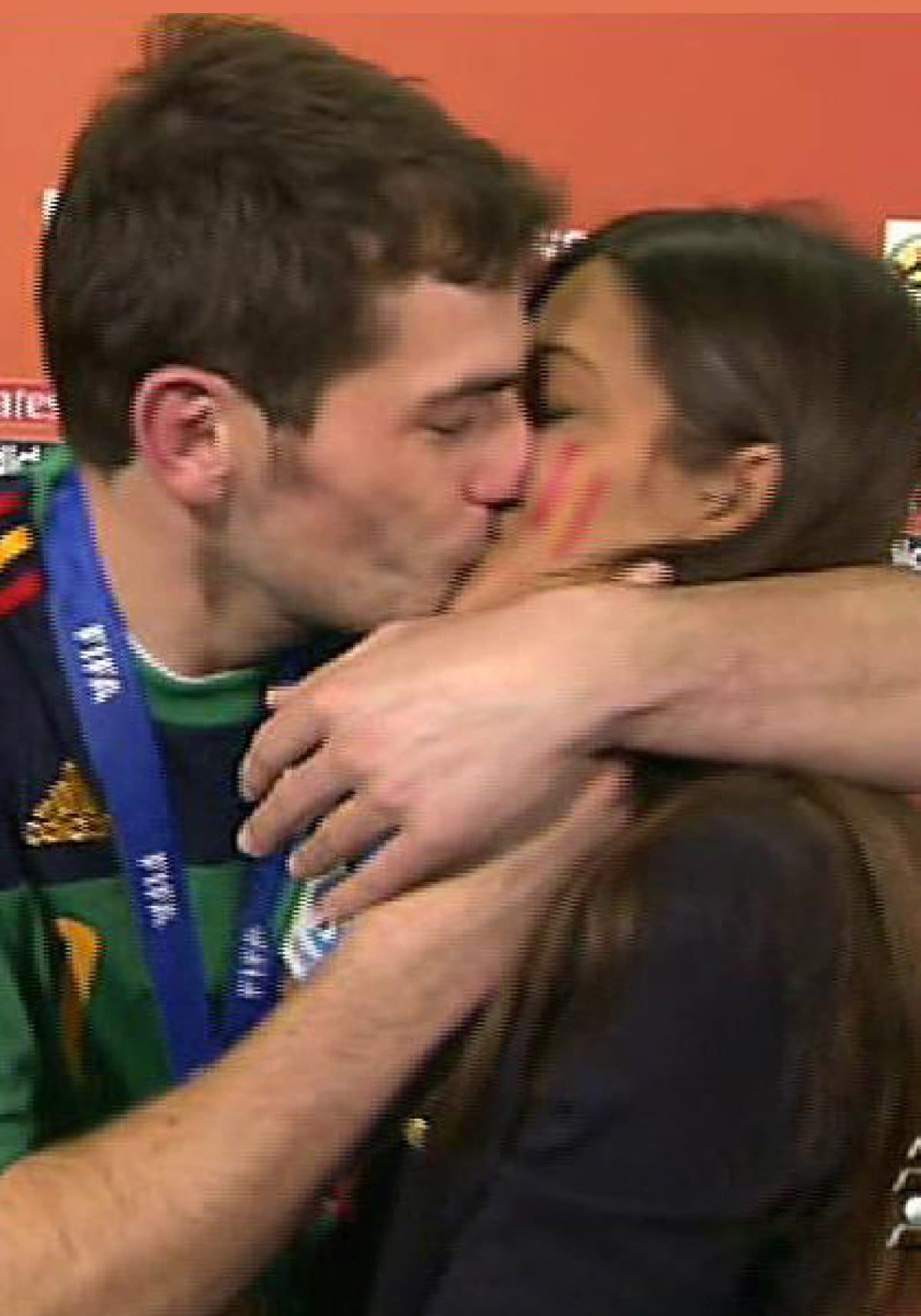 Iker Casillas & Sara Carbonero en la final del Mundial de Sudáfrica 2010.