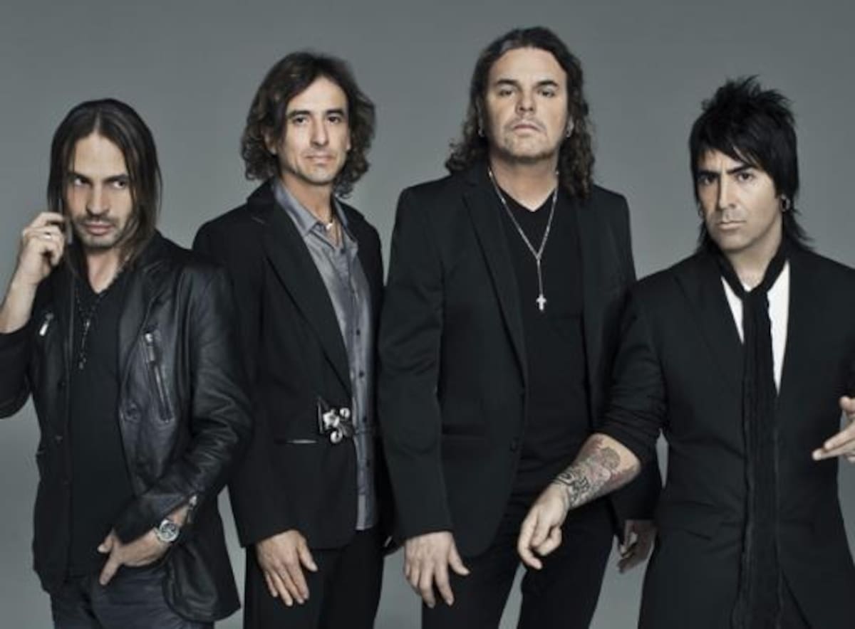 "Drama y Luz" cuenta con la participación de la Orquesta Filarmónica de Suzie Katayama, quien ha trabajado con artistas de la talla de Madonna, Prince, Nirvana, Aerosmith.