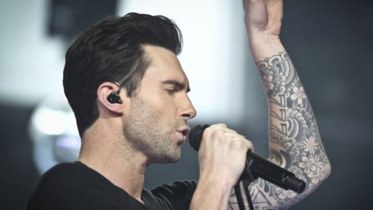 ¡El nuevo tatuaje de Adam Levine es enorme!