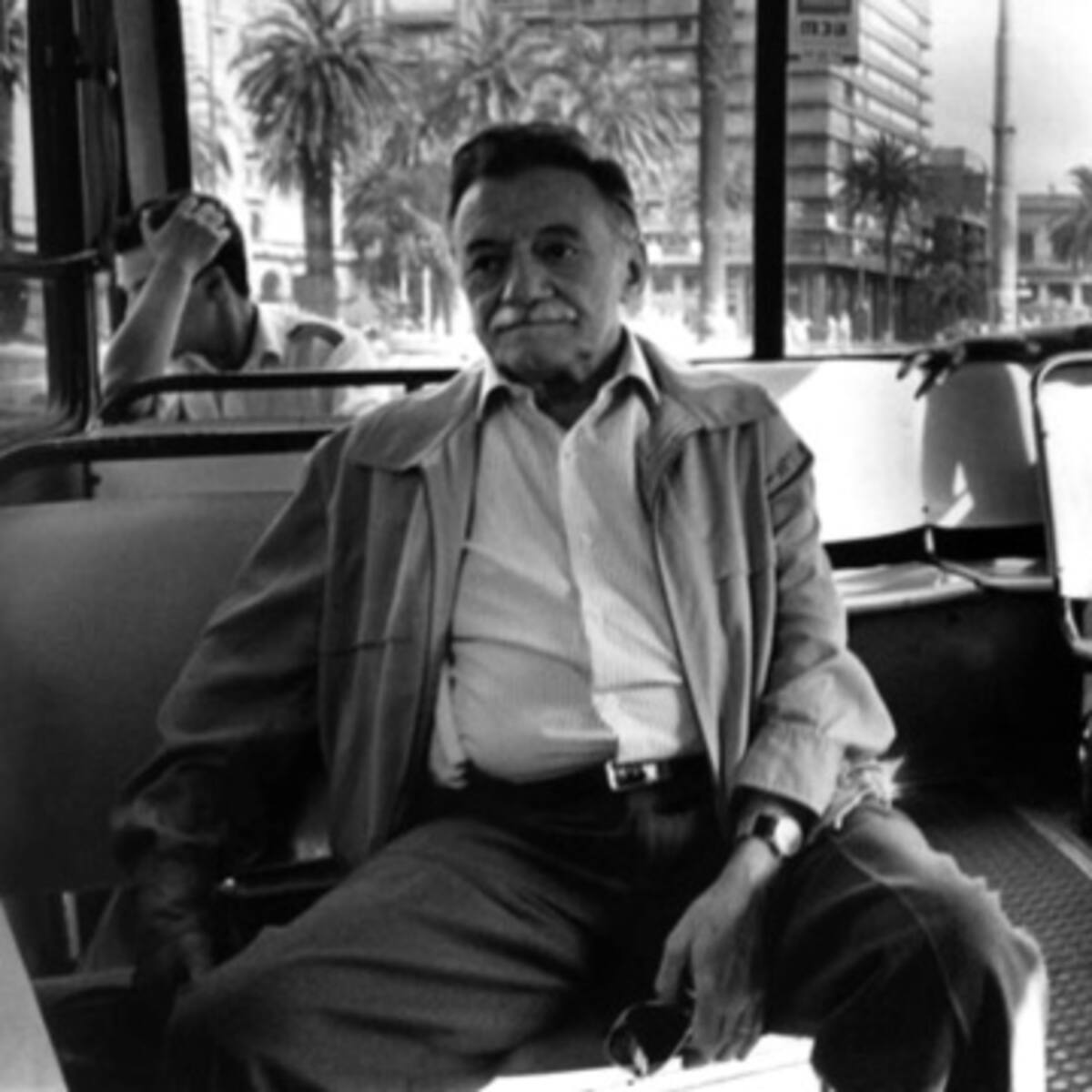 Enamórate con Mario Benedetti