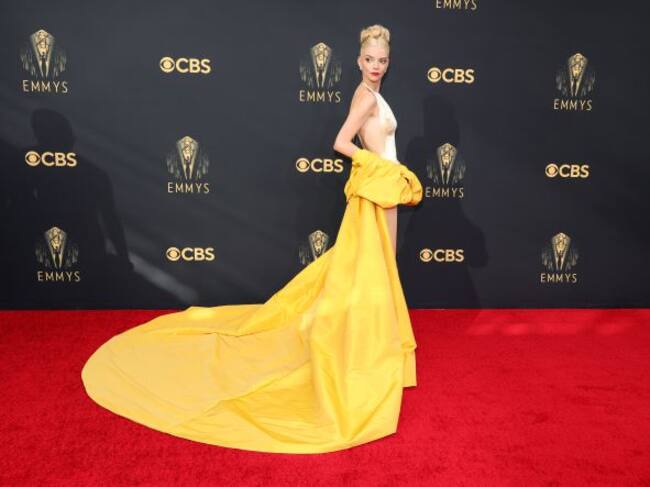 Anya Taylor Joy acude a la 73 edición de los premios Emmy, en Los Ángeles, California, el 19 de septiembre de 2021