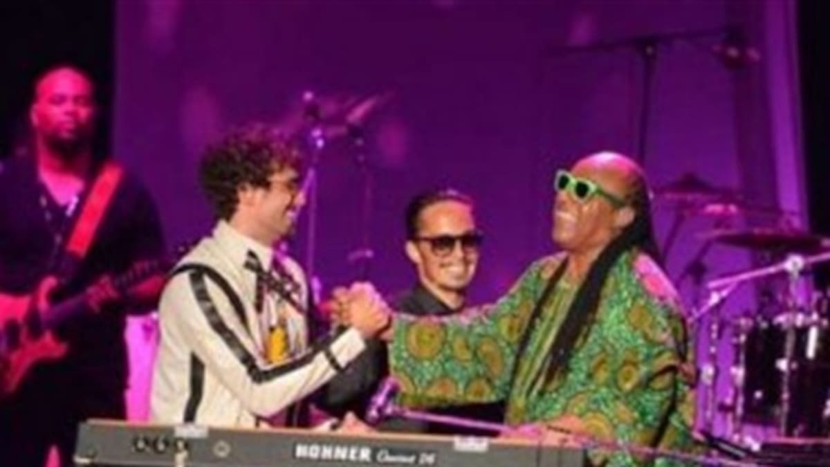 Illya Kuryaki And The Valderramas junto a Stevie Wonder