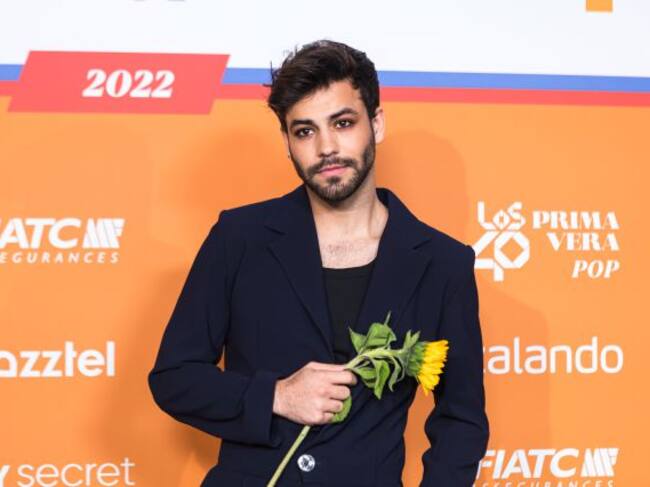 Agoney.