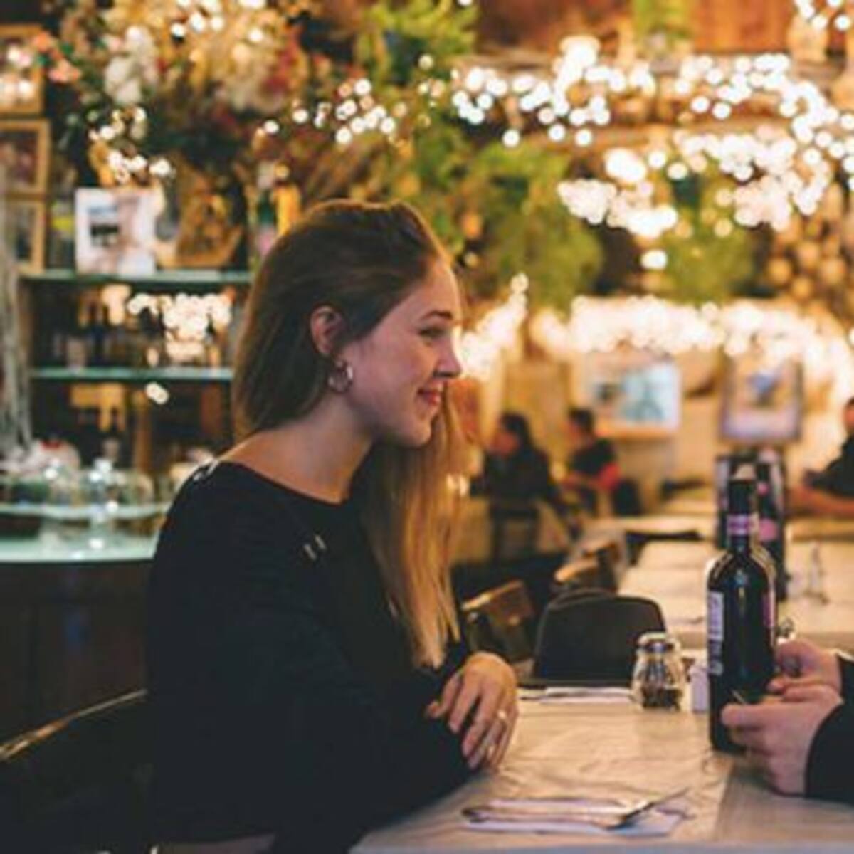 Estudio revela que parejas que se conocen através de Tinder son más estables