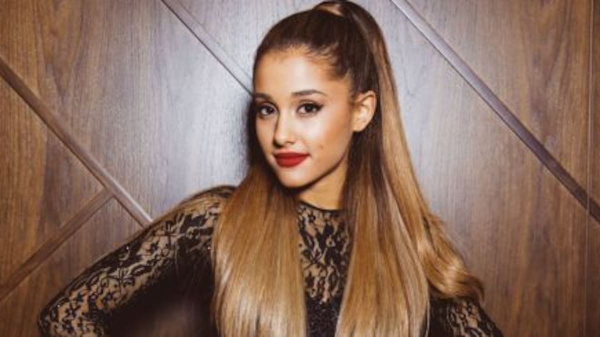Ariana grande homenajeó a Whitney Houston