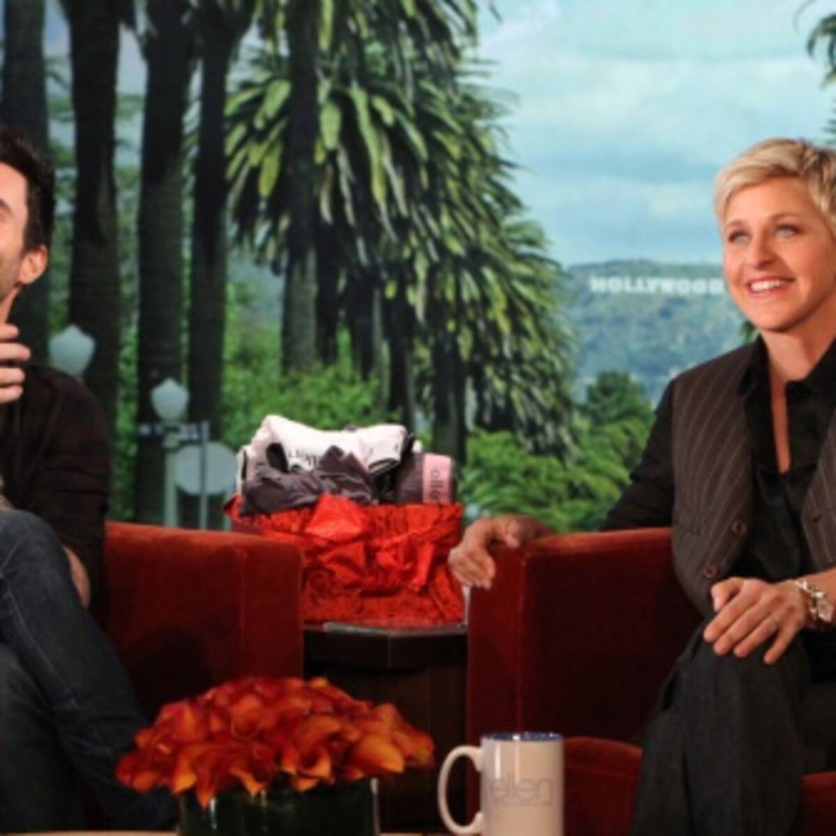 Adam Levine y Ellen DeGeneres juntos en el baño