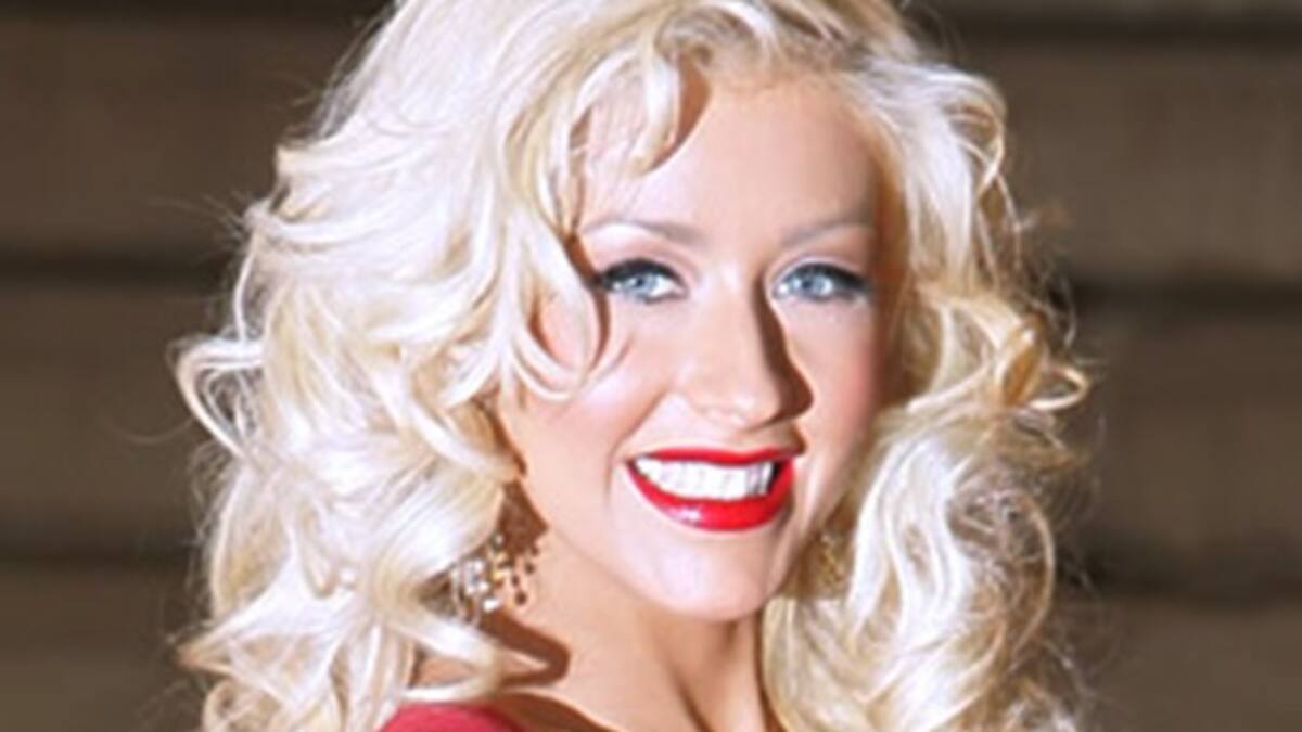 Christina Aguilera versiona el clásico Imagine