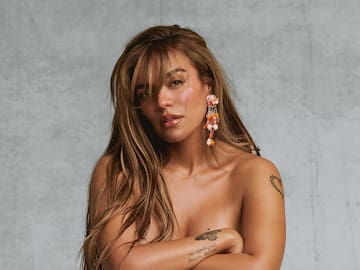Karol G desvela el tracklist y las colaboraciones de 'Tropicoqueta' con una incógnita: "¿se viene colab con Feid?"