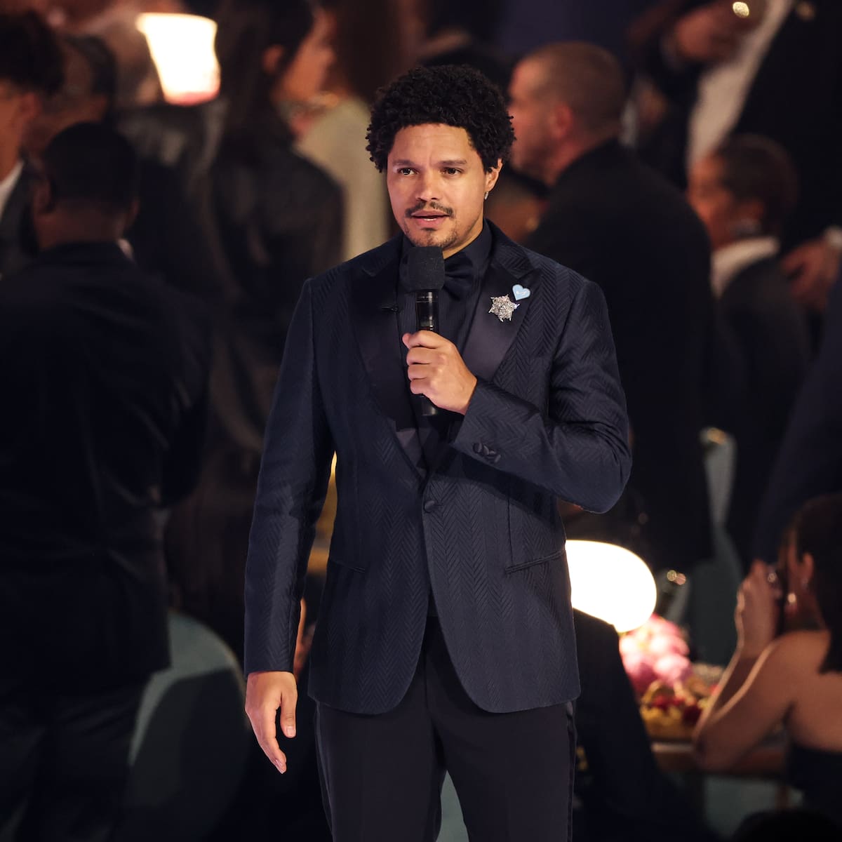 Quién presenta los Premios Grammy 2026: edad, curiosidades y la vida personal de Trevor Noah