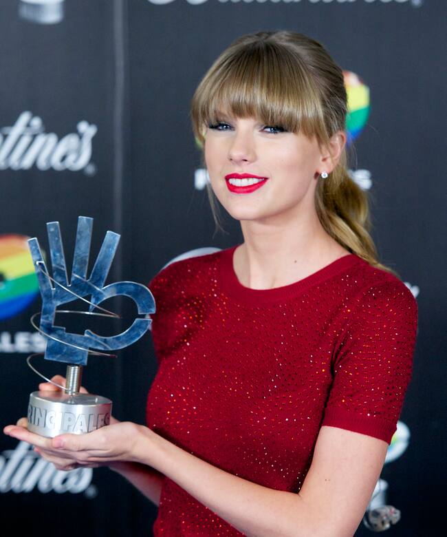 Taylor Swift en los Premios 40 de 2013