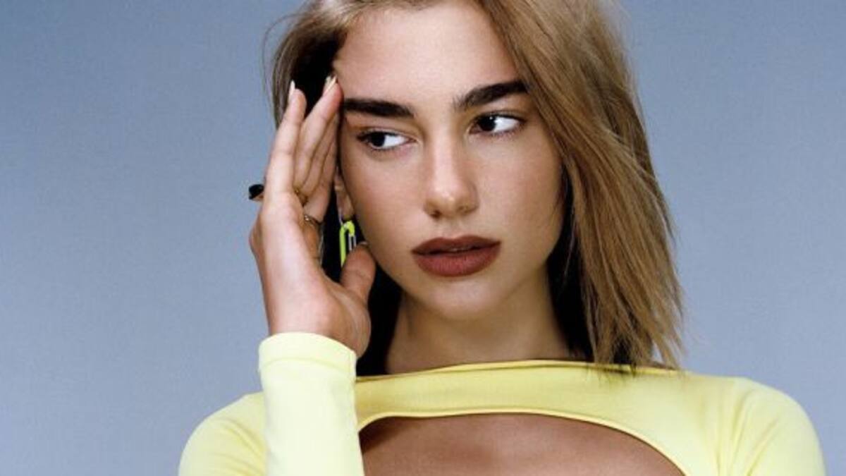 Dua Lipa se tatuó el nombre de su segundo álbum