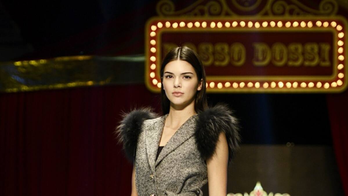 Salir a la calle sin pantalones ya tiene nombre: lampshading