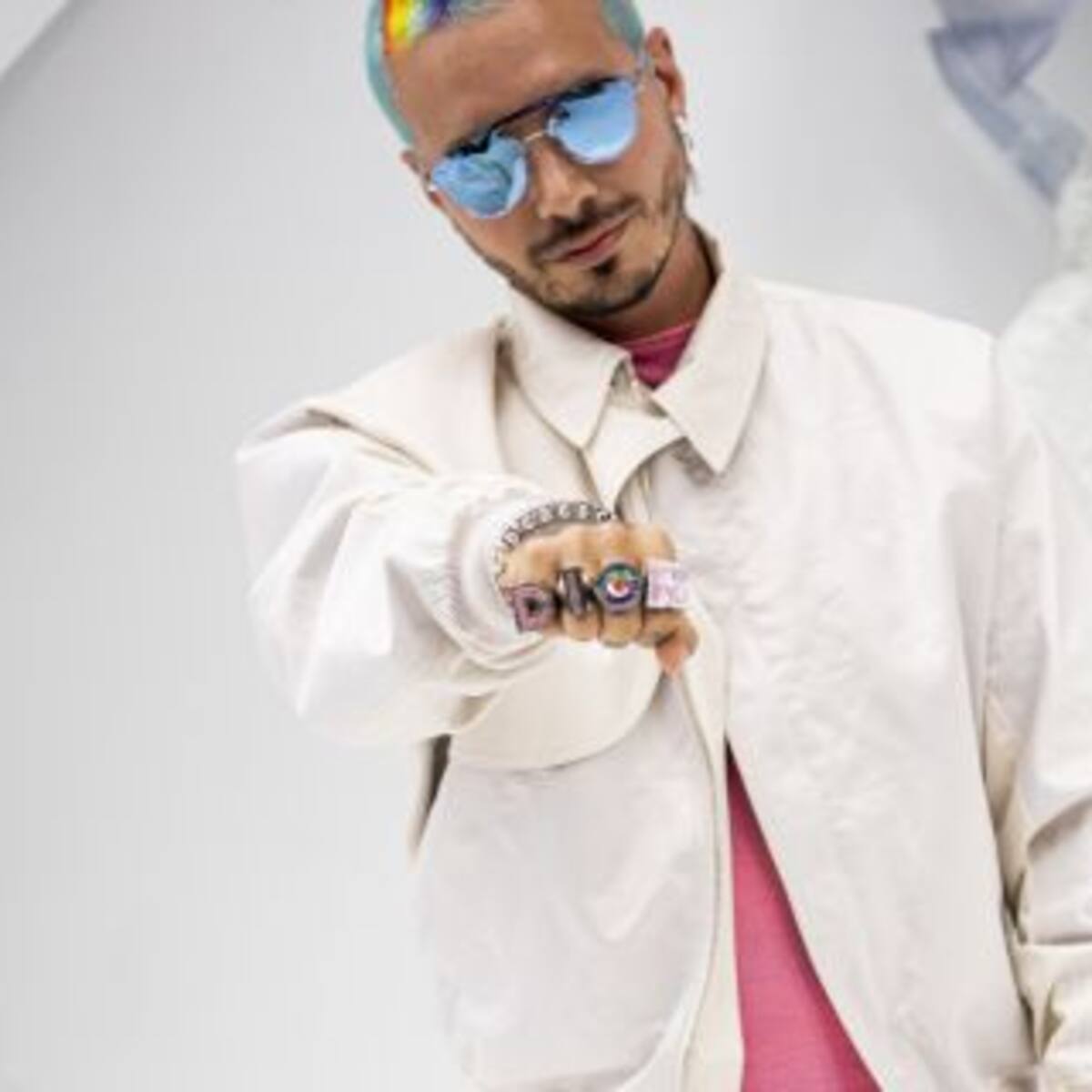 ¡J Balvin se convirtió en el primer artista latino en encabezar Tomorrowland!