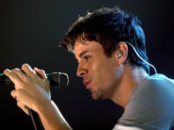 La versión de Emilia sobre el beso viral de Enrique Iglesias en el Granca Live Fest que tanto revuelo ha montado