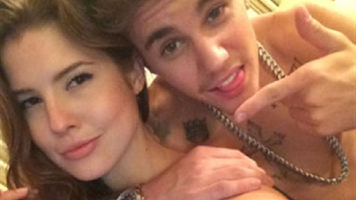 El video de Justin Bieber con una conejita Playboy