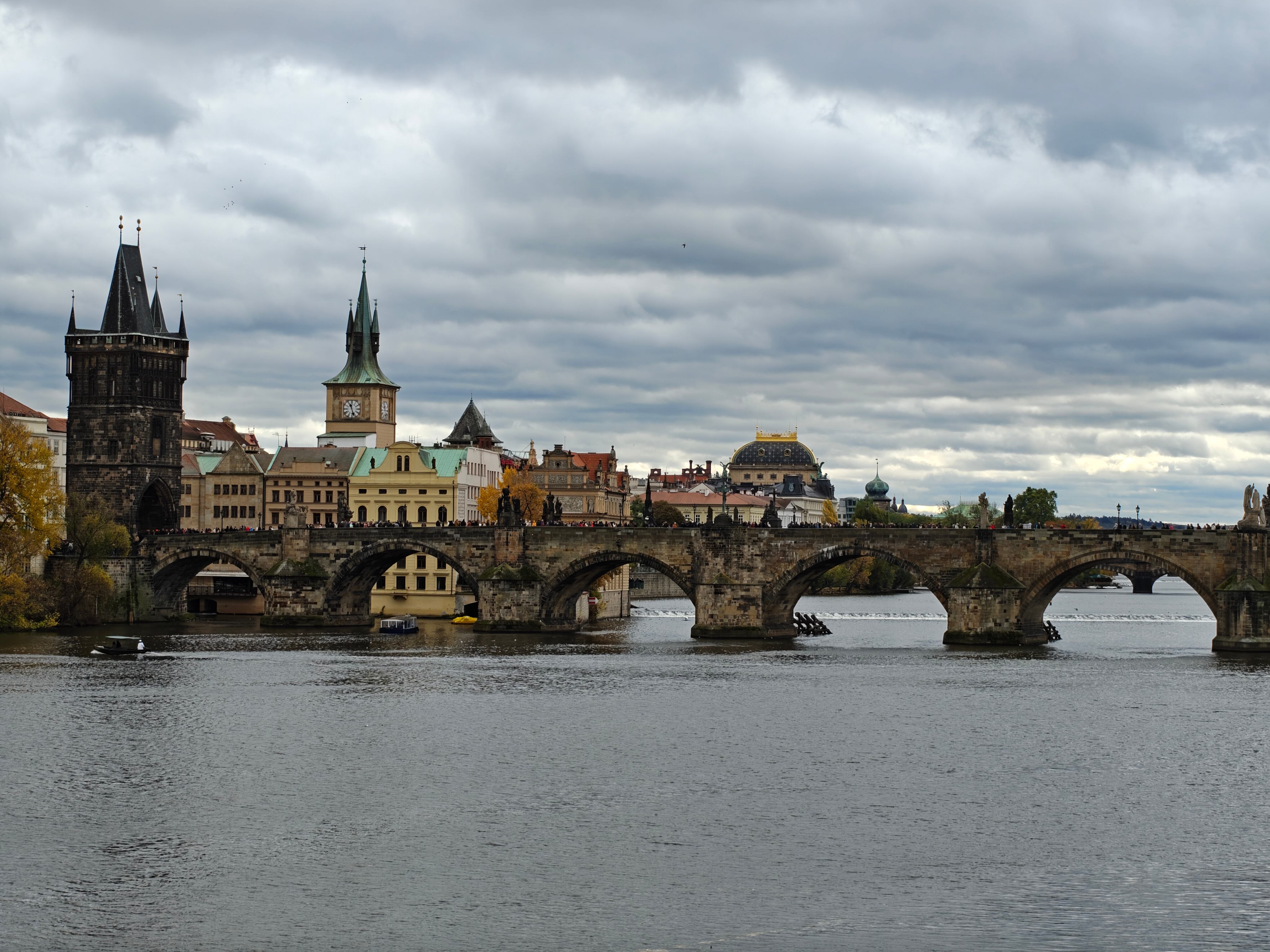 Praga a través de las cámaras de OnePlus 15