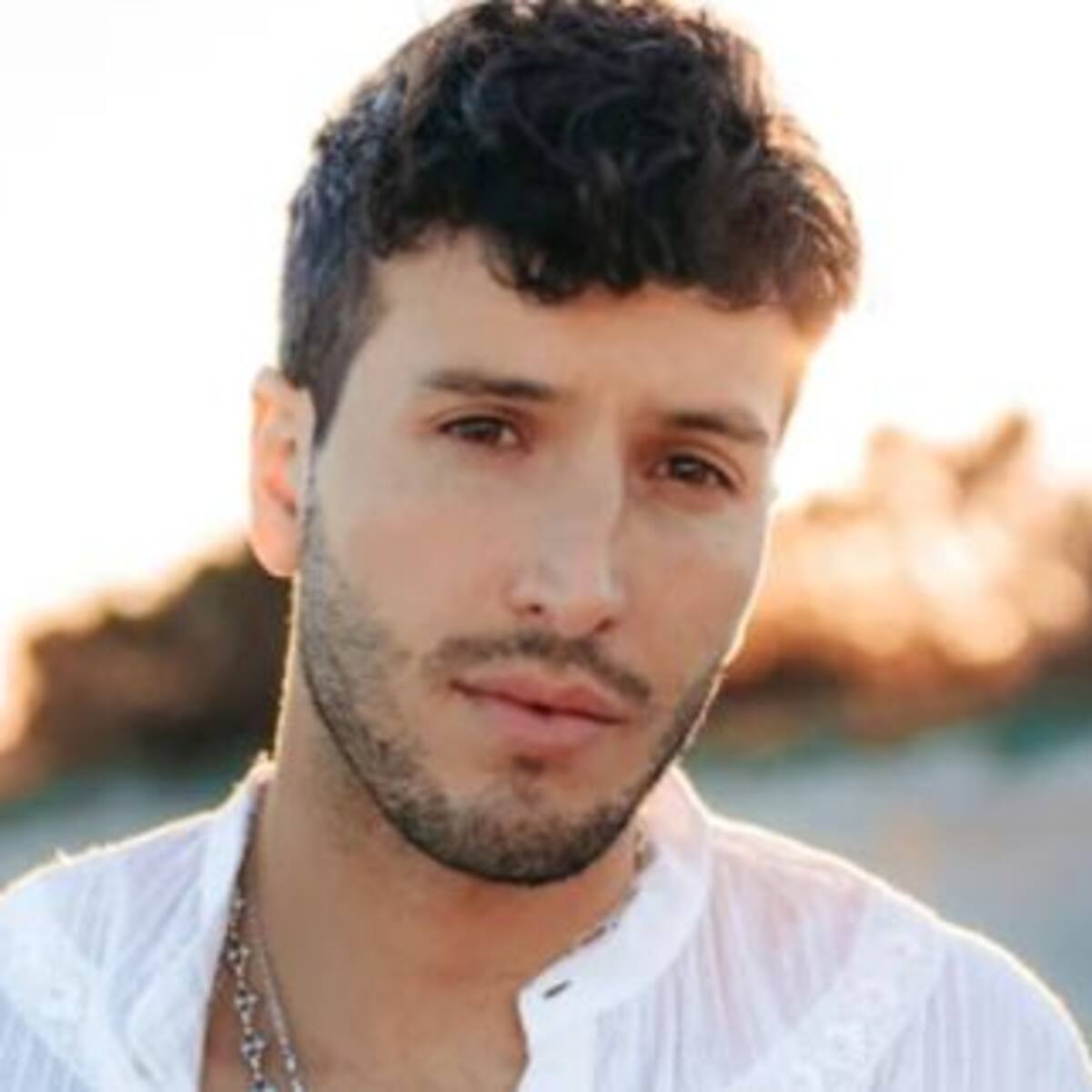 Sebastián Yatra anticipa su nueva canción “Vagabundo”